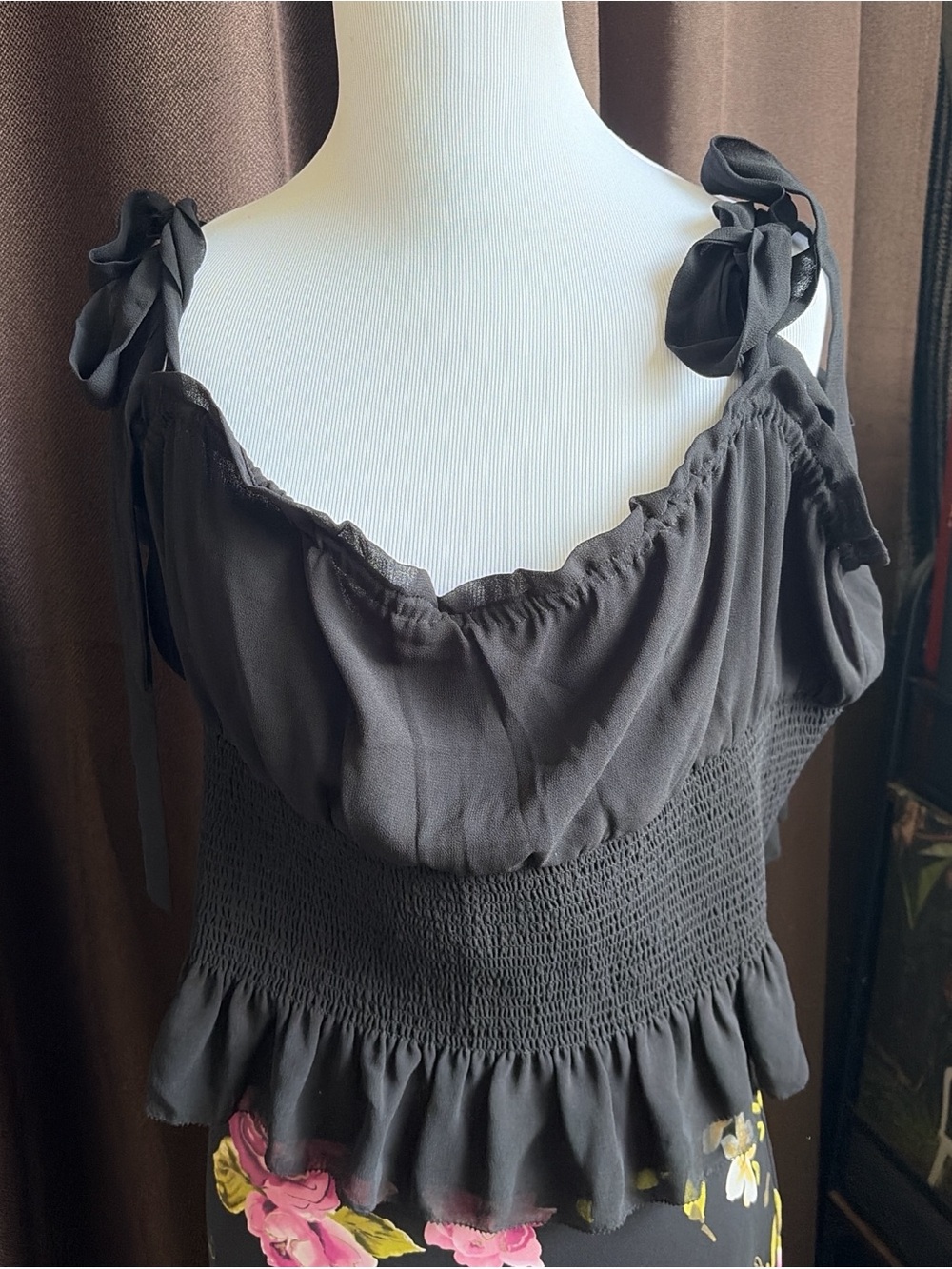 Wilfred Black Tie-Shoulder Ruffle Smocked Crop Top
